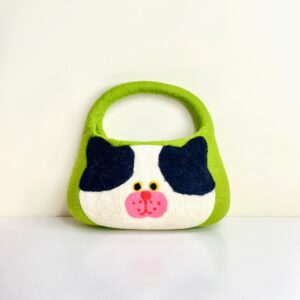 Green-base cow cat felt bag